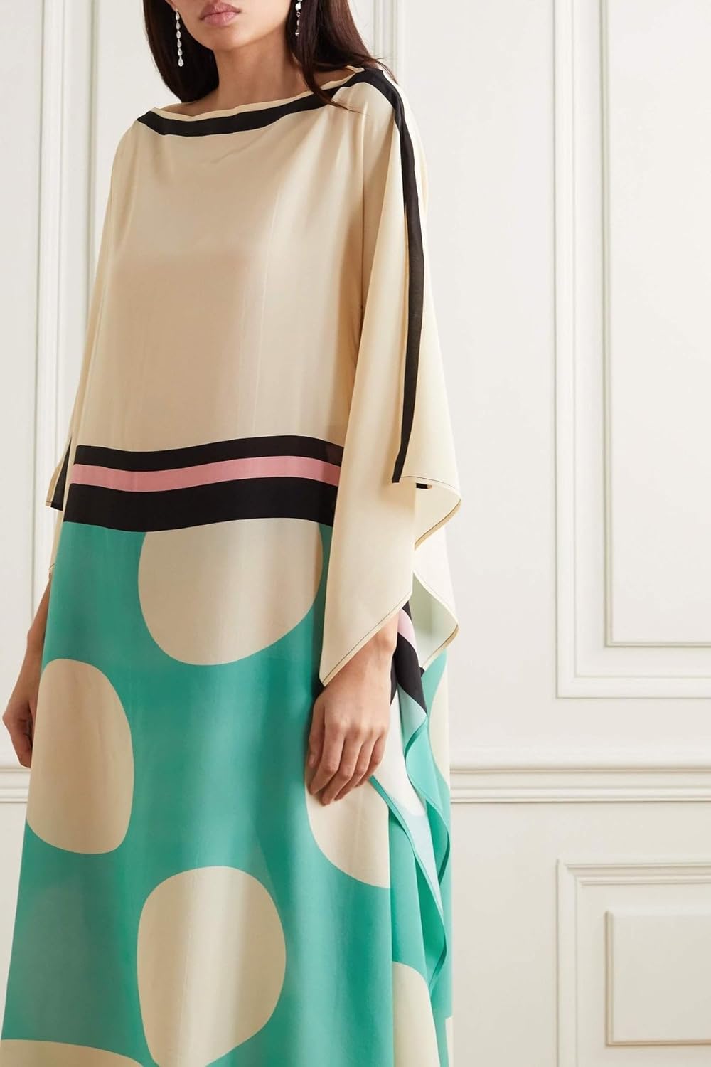Multicolour Geometric Print Kaftan, Relaxed Fit, Bateau Neck, Bat-Wing Sleeves, Free Size
