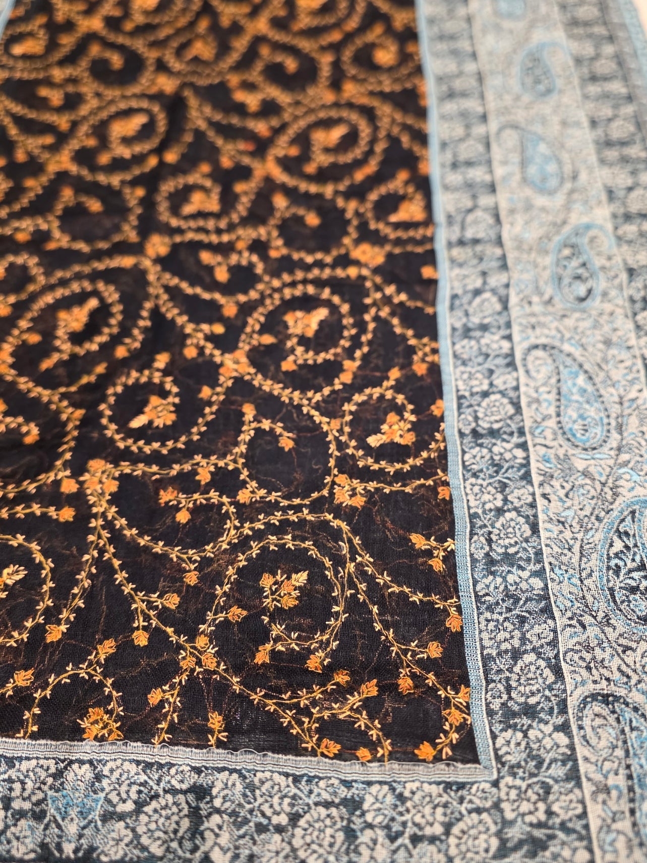 100% Woolen Premium HandEmbroidered Needlework Kashmiri Jamavar Wool Stole 28x80